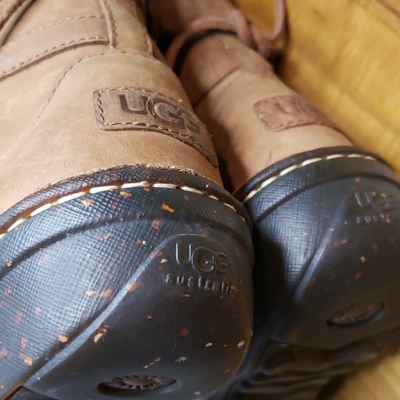 UGG 'Caspia' Winter Boots - Women's size 8 - Picture 11 of 13